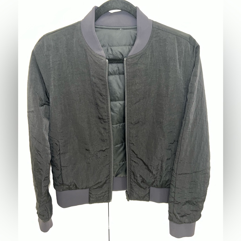 Lululemon Non-Stop Bomber Jacket - Size 8 - Black - Never Worn